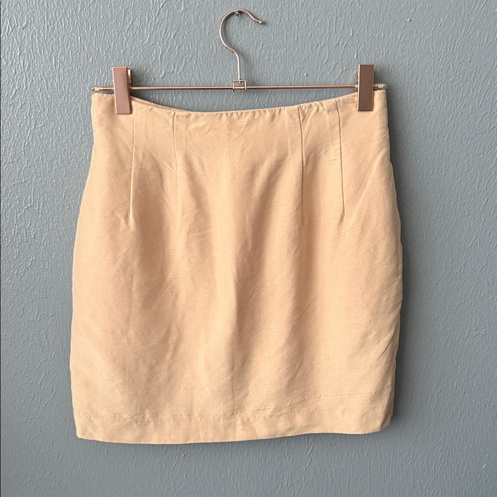 Dior Elegant Cream Mini Skirt